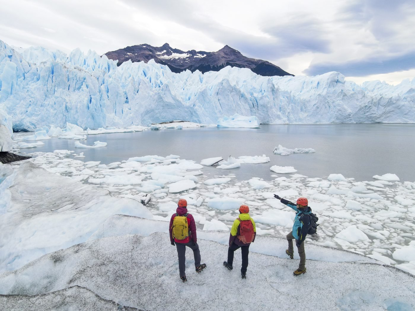 El frente del glaciar visto desde el hielo